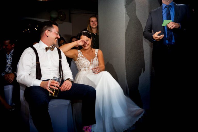 Ausgelassene Feier in der Eventgalerie: Hochzeitsparty in Obernburg mit unvergesslichen Augenblicken.