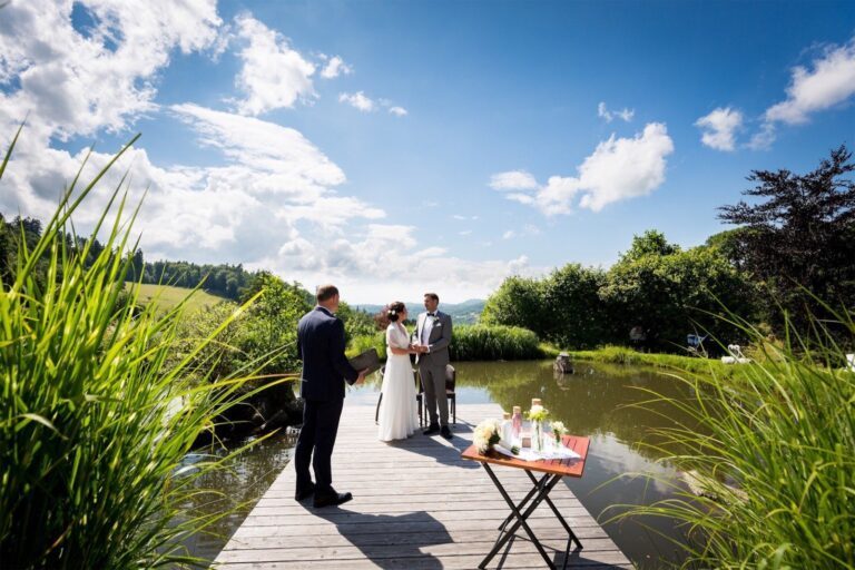 Freie Trauung am See auf dem Hofgut Hohenstein